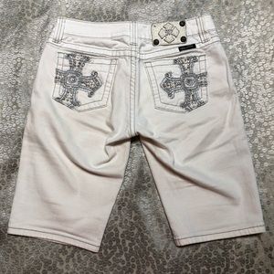 Miss Me White/Cream Bermuda shorts